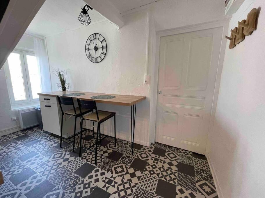 Cosy, En Centre, Proche Gare, Vue Degagee Valence (Drome)